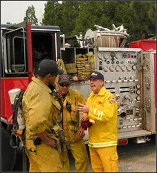 DHS Chief Commercialization Officer, Dr. Tom Cellucci discusses detailed operational requirements with First Responders in California.